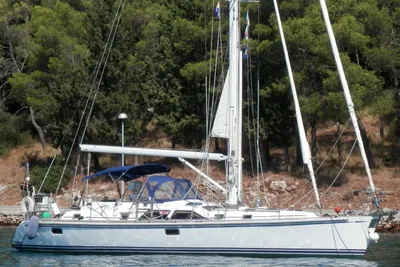 Hylas 46