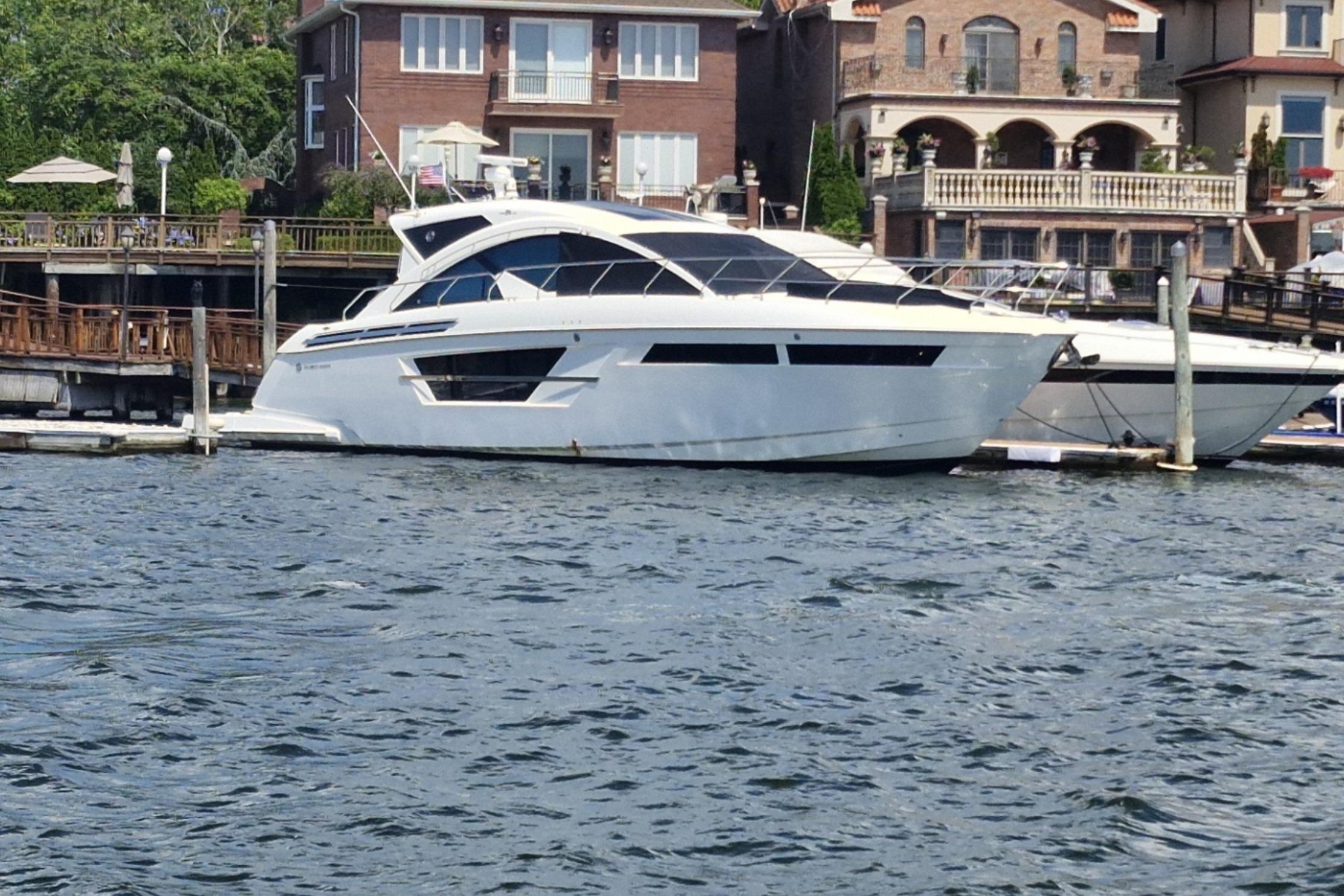 2019 Cruisers Yachts 54 Cantius