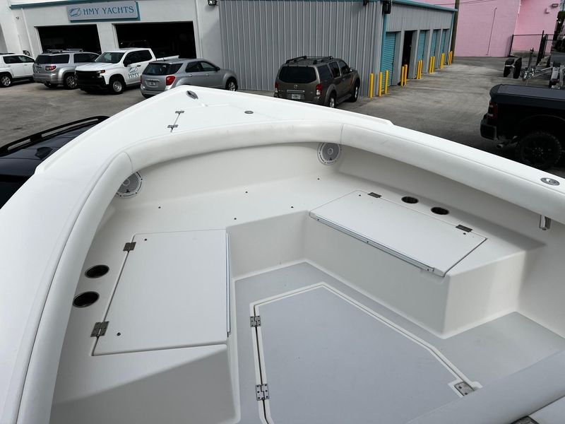 2016 Albury Brothers 27 Center Console