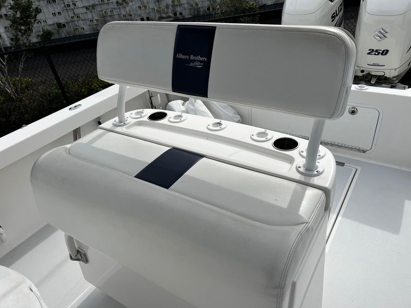 2016 Albury Brothers 27 Center Console