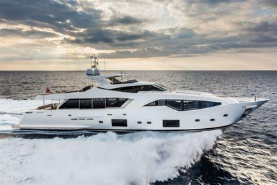 Yacht