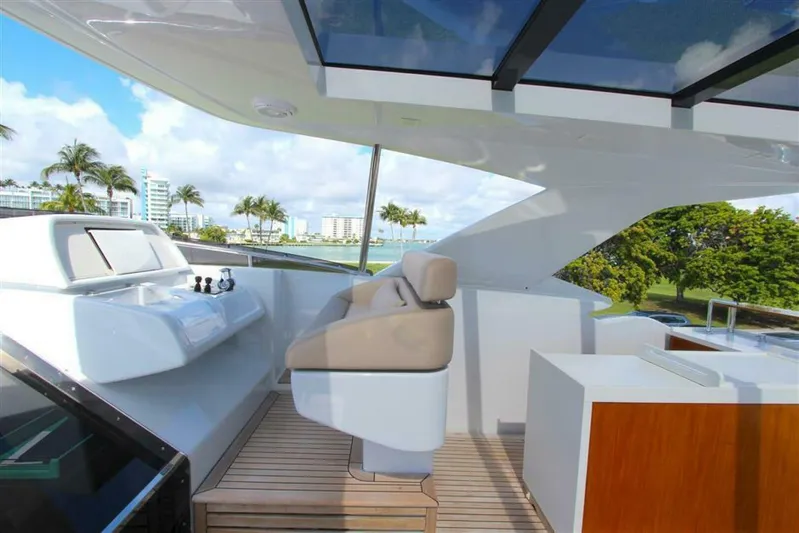 Chitochi Yacht Photos Pics CHITOCHI 108'  32m Custom Line- Fly Bridge Helm