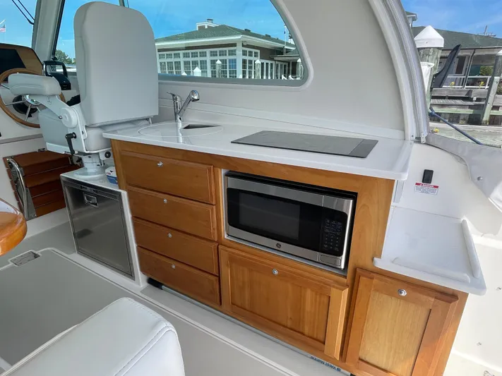 Belle In Hand Yacht Photos Pics 