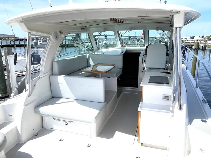 Belle In Hand Yacht Photos Pics 