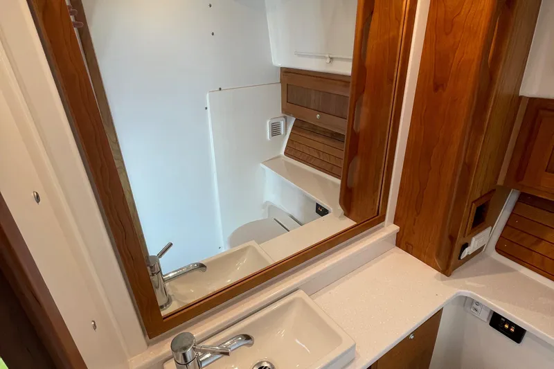 Belle In Hand Yacht Photos Pics 