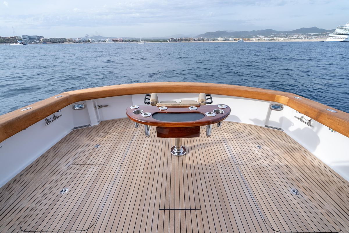 2010 Hatteras 60 