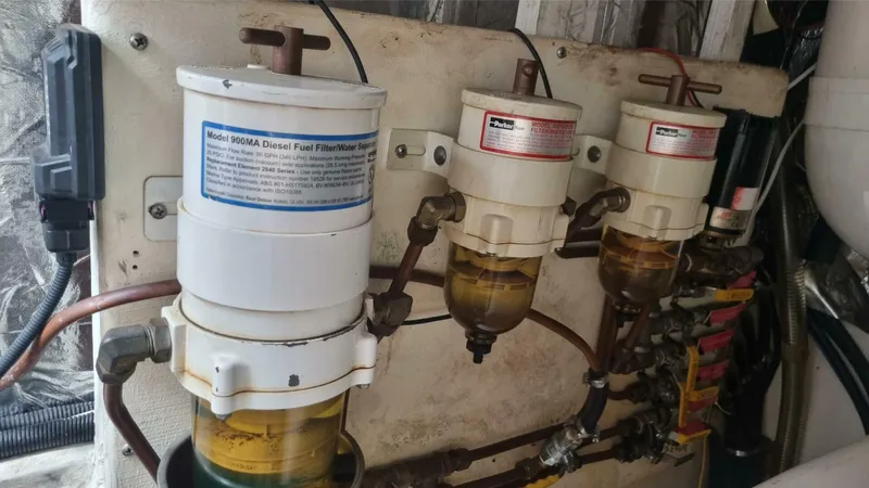 Albatross Yacht Photos Pics Diesel fuel filtration system in 2014 PowerPlay Catamarans Power Cat.