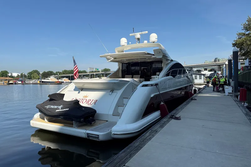 Victoria Yacht Photos Pics 2007 Azimut 68S yacht docked, featuring sleek design and luxury amenities.