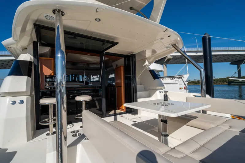 Preferred Return Yacht Photos Pics 