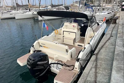 2023 Quicksilver Activ 875 Sundeck