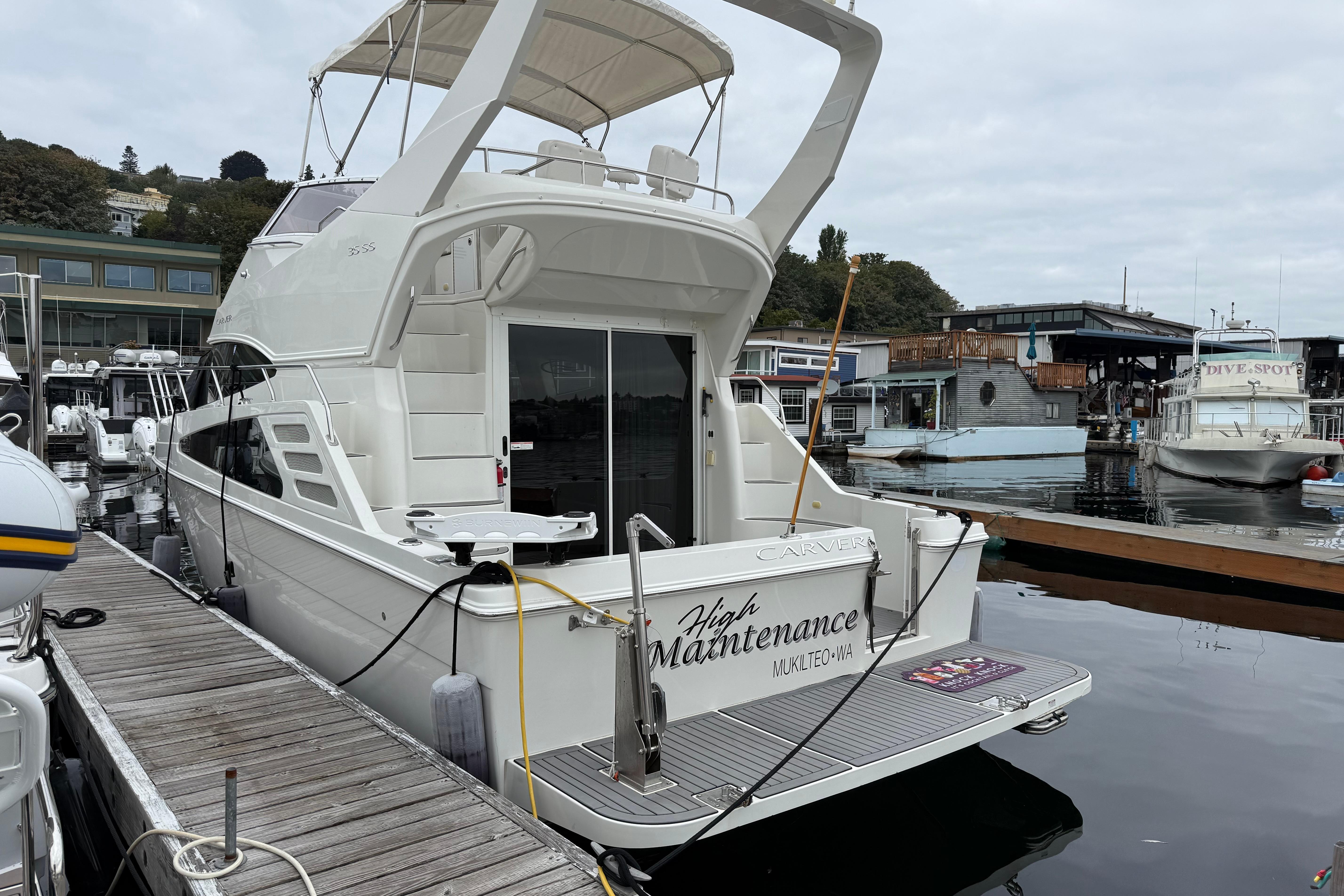 Carver 35 Super Sport