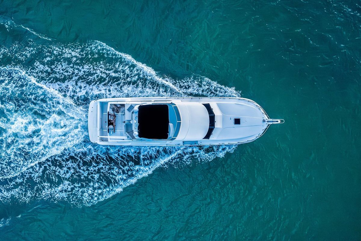 2003 Navigator 57 