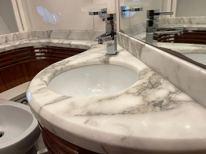 Nike Yacht Photos Pics 