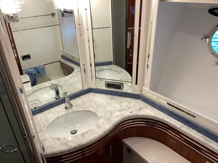 Nike Yacht Photos Pics 