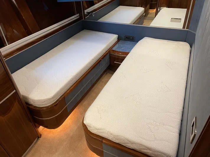 Nike Yacht Photos Pics 