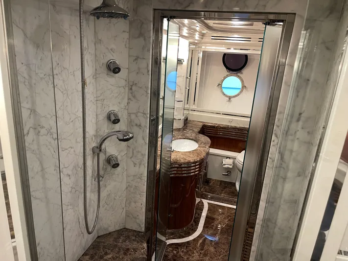 Nike Yacht Photos Pics 