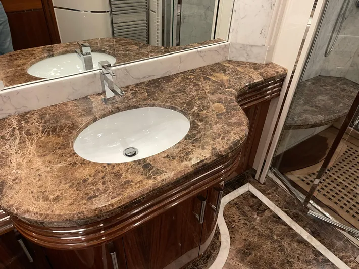 Nike Yacht Photos Pics 