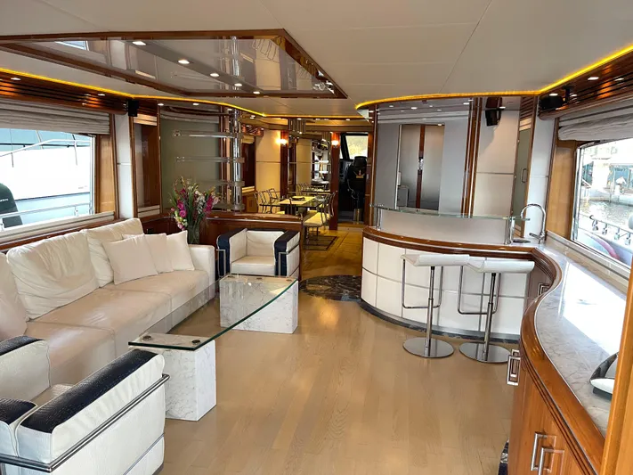 Nike Yacht Photos Pics Luxurious interior of a 2007 Dominator 860 yacht with modern furnishings and elegant design.
