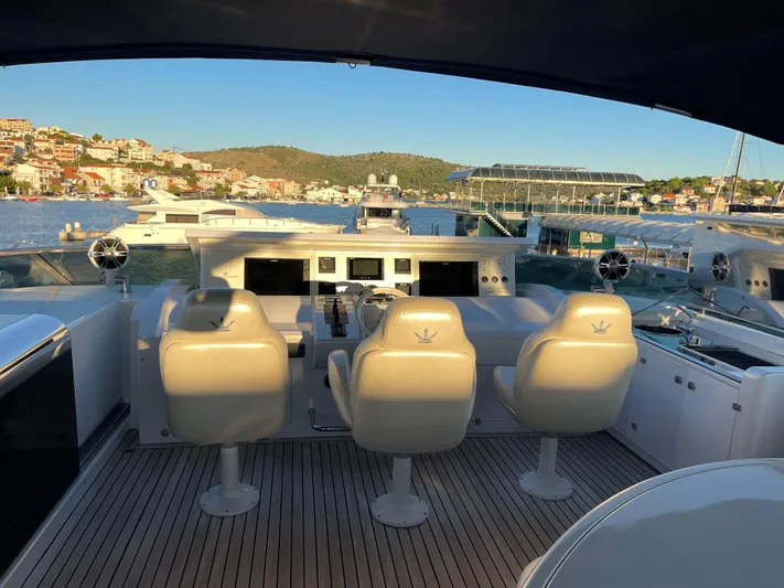 Nike Yacht Photos Pics 