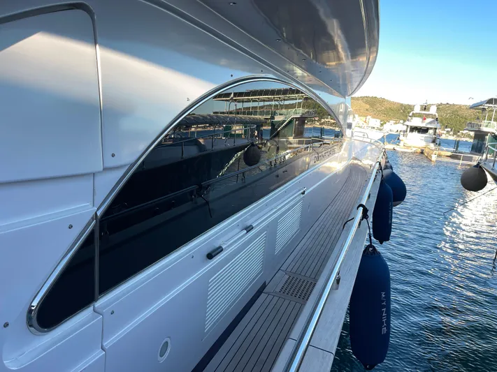 Nike Yacht Photos Pics 