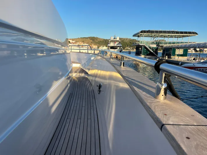 Nike Yacht Photos Pics 