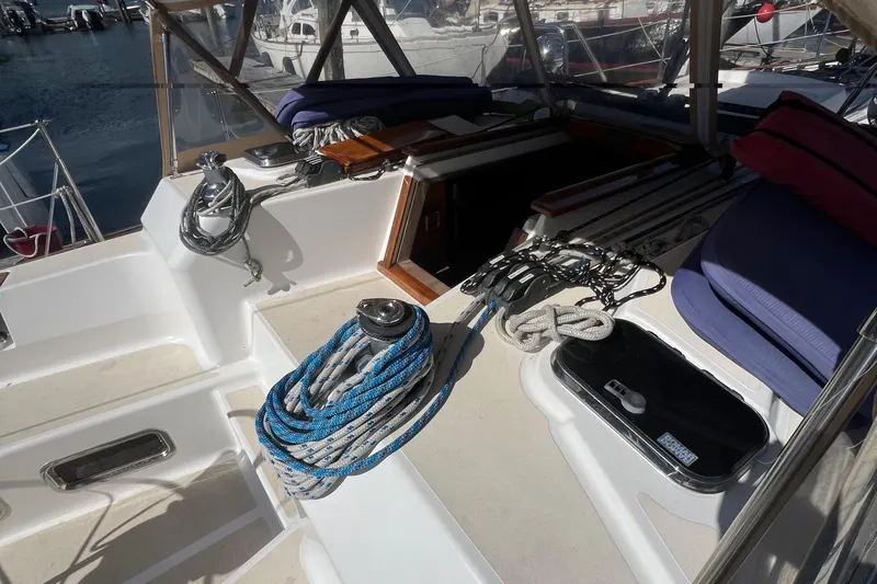  Yacht Photos Pics 2003 Tartan 4100 sailboat cockpit with ropes and seating.