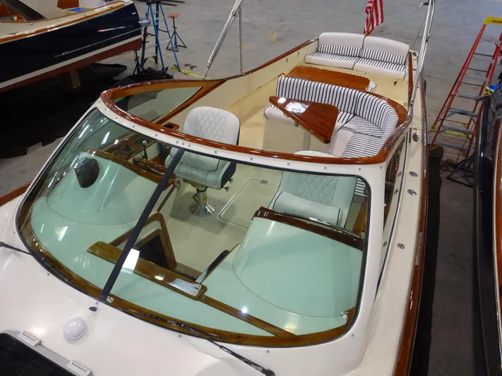 Wye Zephyr Yacht Photos Pics 