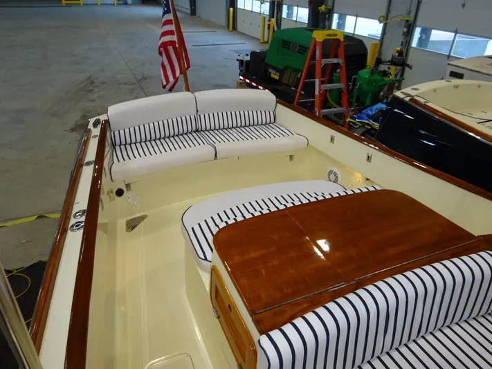 Wye Zephyr Yacht Photos Pics 