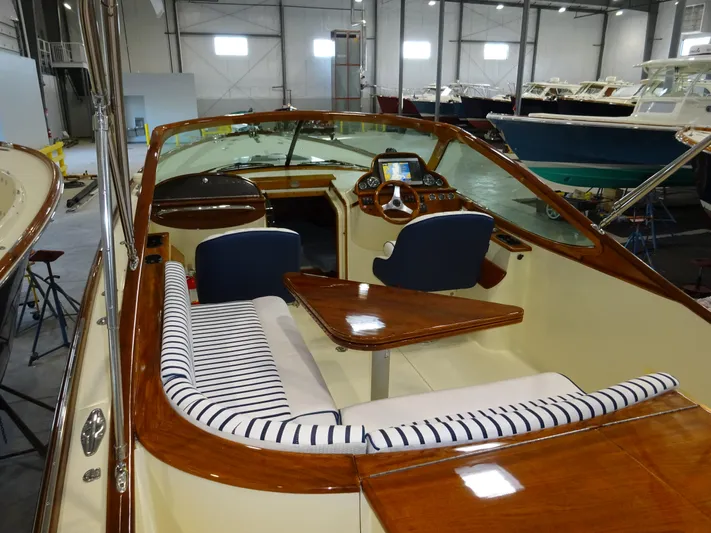 Wye Zephyr Yacht Photos Pics 