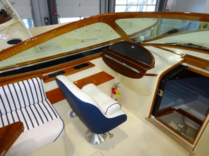 Wye Zephyr Yacht Photos Pics 