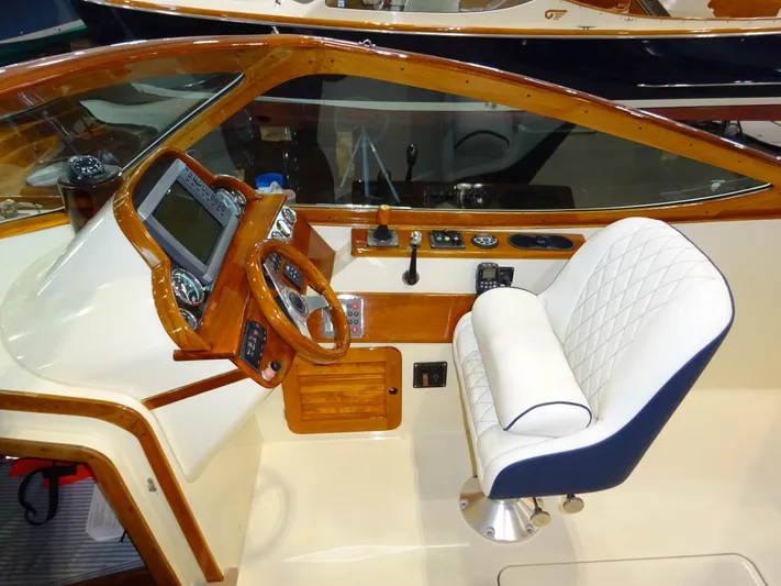 Wye Zephyr Yacht Photos Pics 