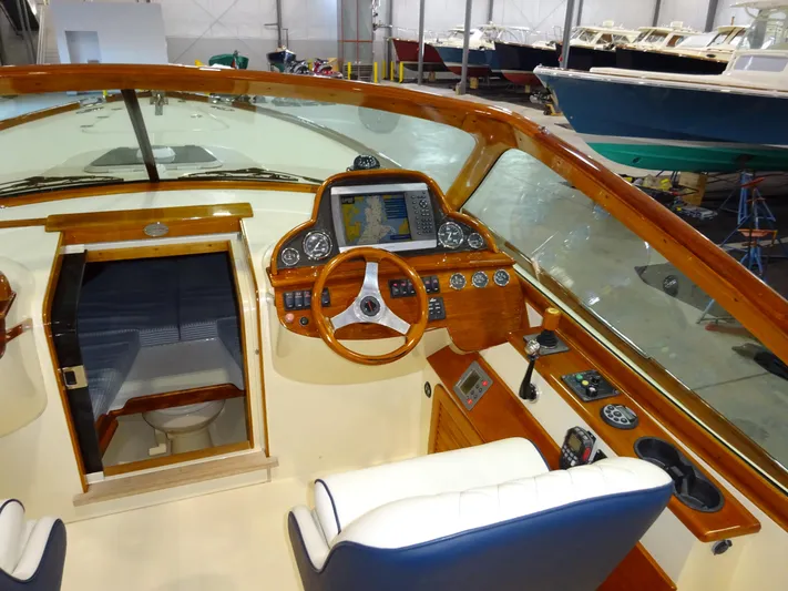 Wye Zephyr Yacht Photos Pics 