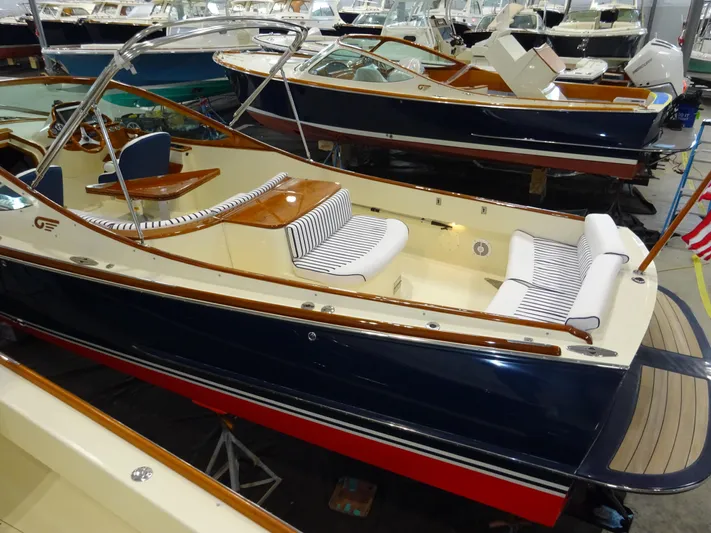 Wye Zephyr Yacht Photos Pics 