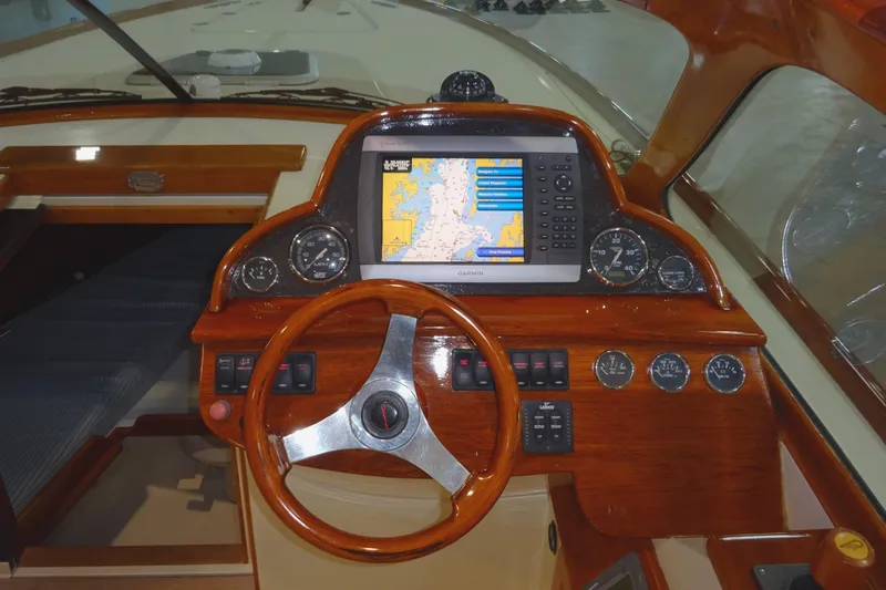 Wye Zephyr Yacht Photos Pics 