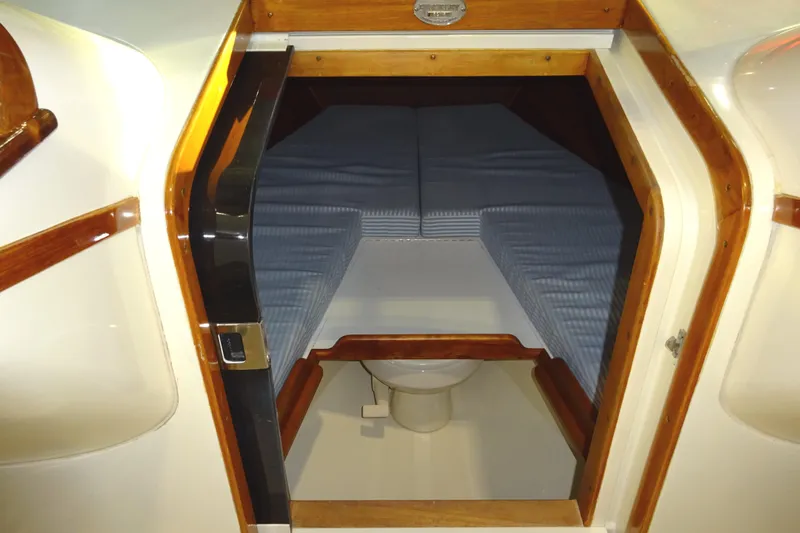 Wye Zephyr Yacht Photos Pics 