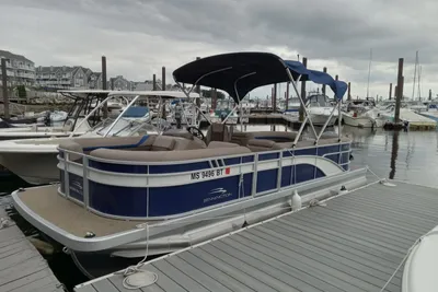 Bennington 23SXSRC
