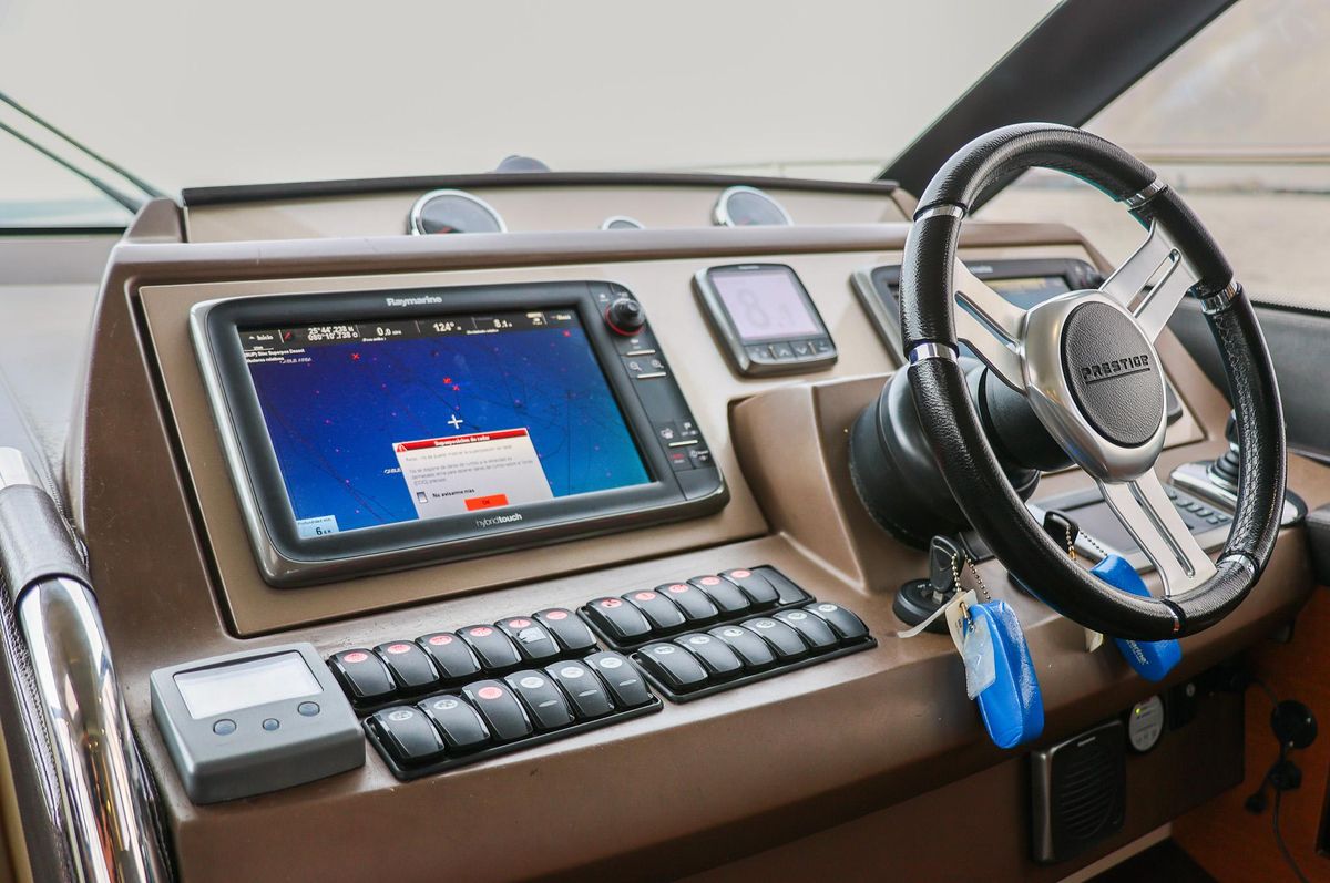 2015 Prestige 52 