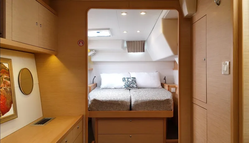 Sycamore Yacht Photos Pics 