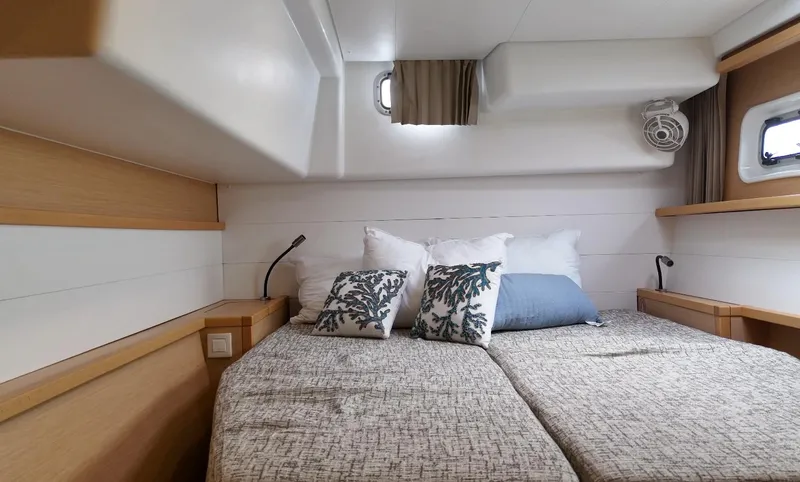 Sycamore Yacht Photos Pics 