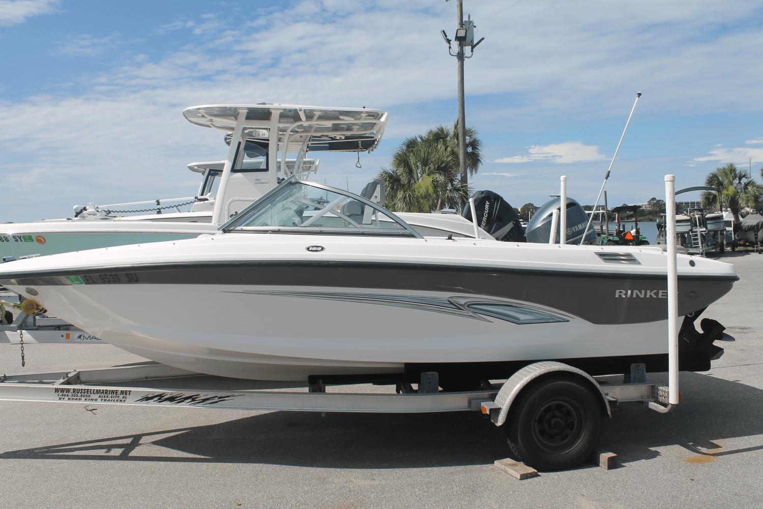 2015 Rinker 186 Bowrider Runabout for sale - YachtWorld