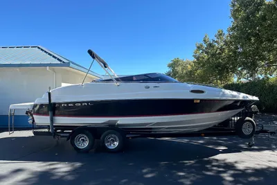 Regal 2450 Cuddy