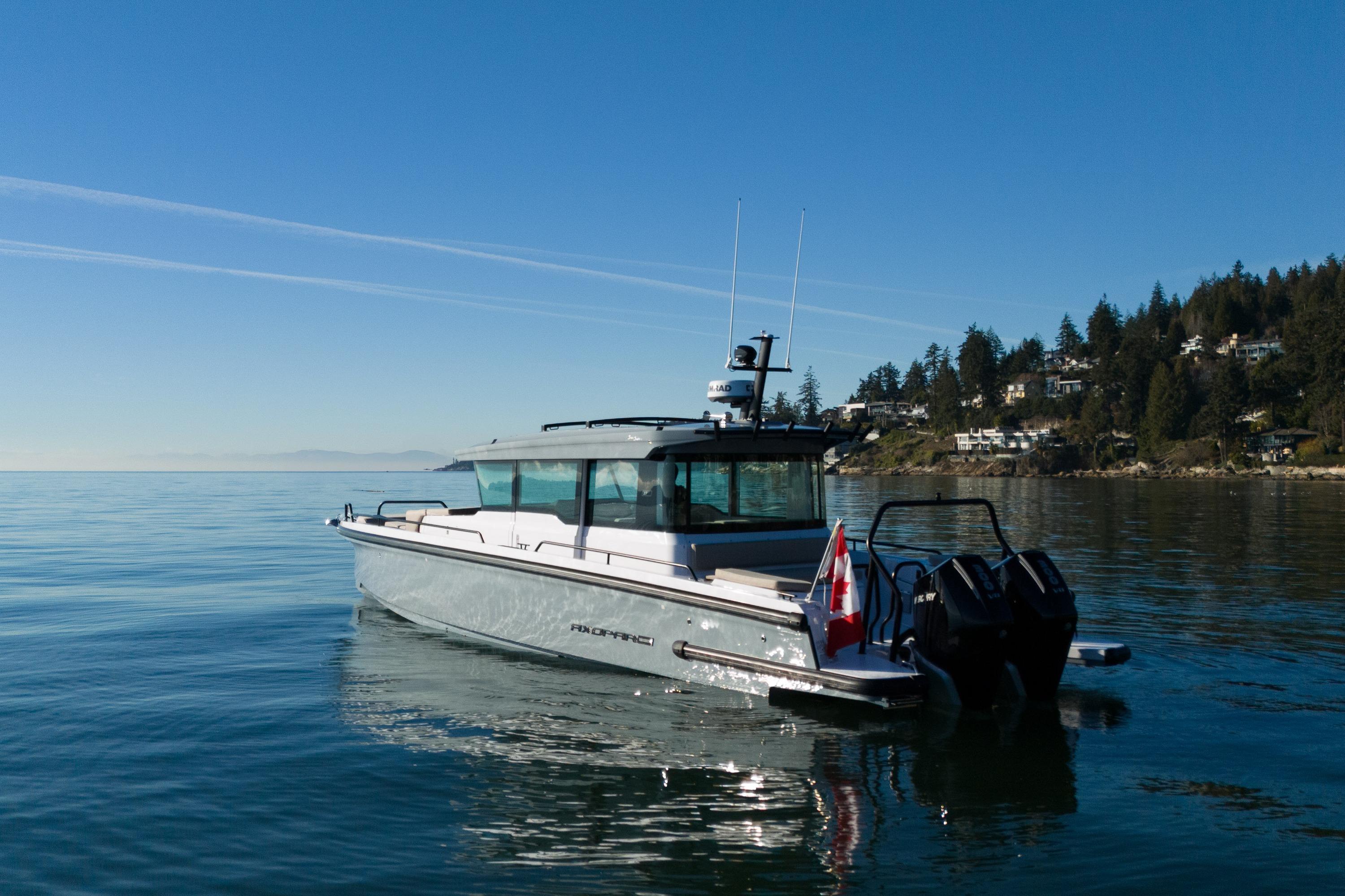 Axopar 37XC Aft Sofa