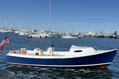 Oldport Marine 26