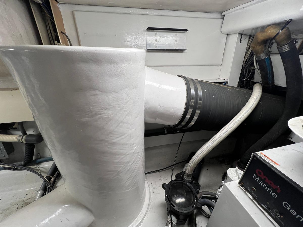 2000 Viking 58 