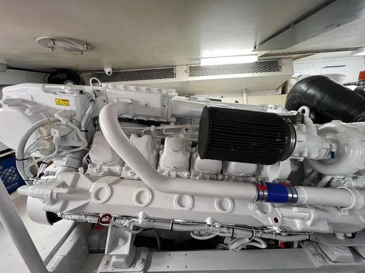 Todo Bien Yacht Photos Pics 