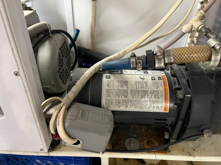 Todo Bien Yacht Photos Pics 