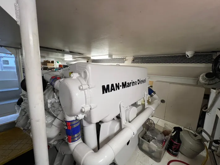 Todo Bien Yacht Photos Pics 