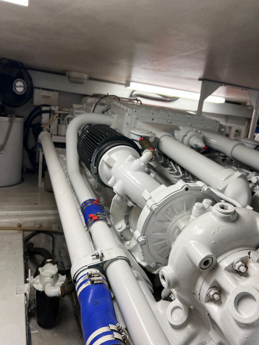 2000 Viking 58 