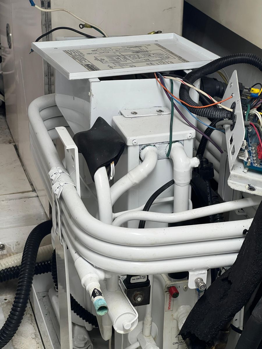 2000 Viking 58 