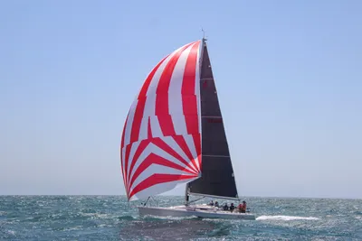 2007 J Boats J/124